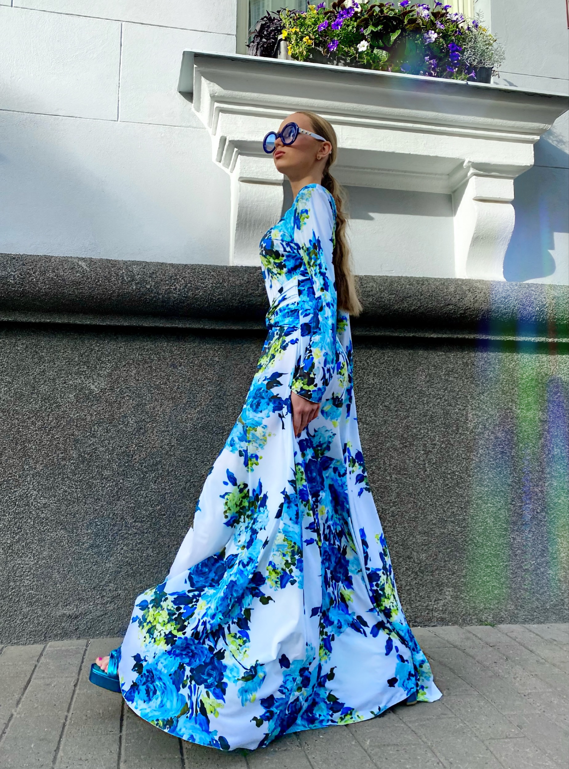 Blue flower painting long dress