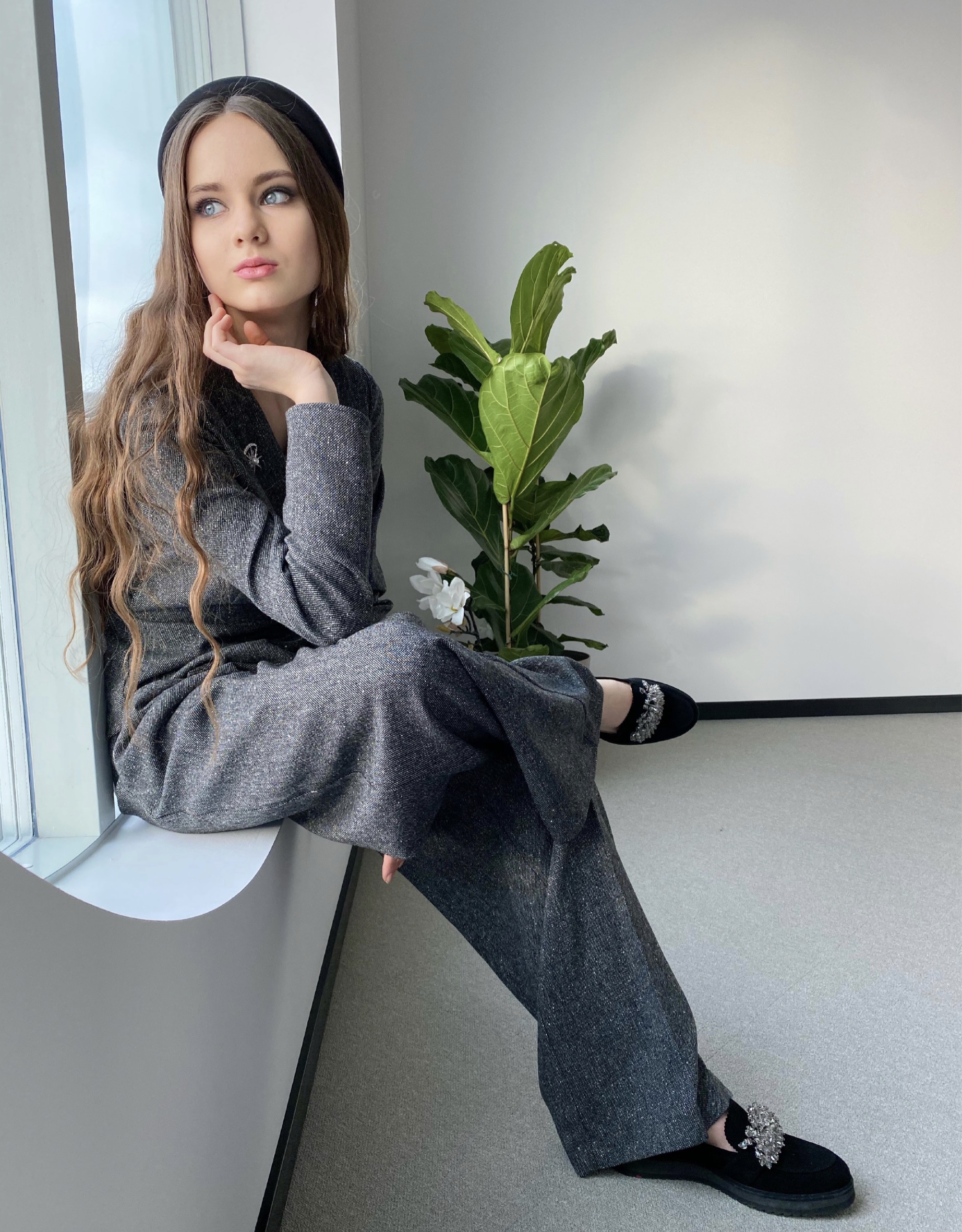Wool grey costume