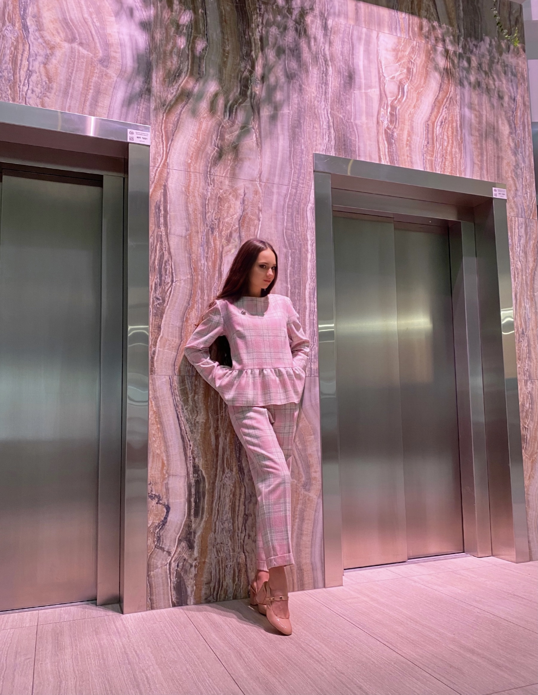 Light pink chest wool costume