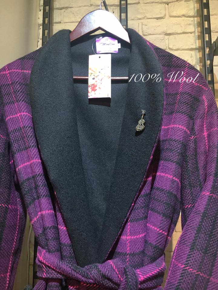 Wool coat with pockets