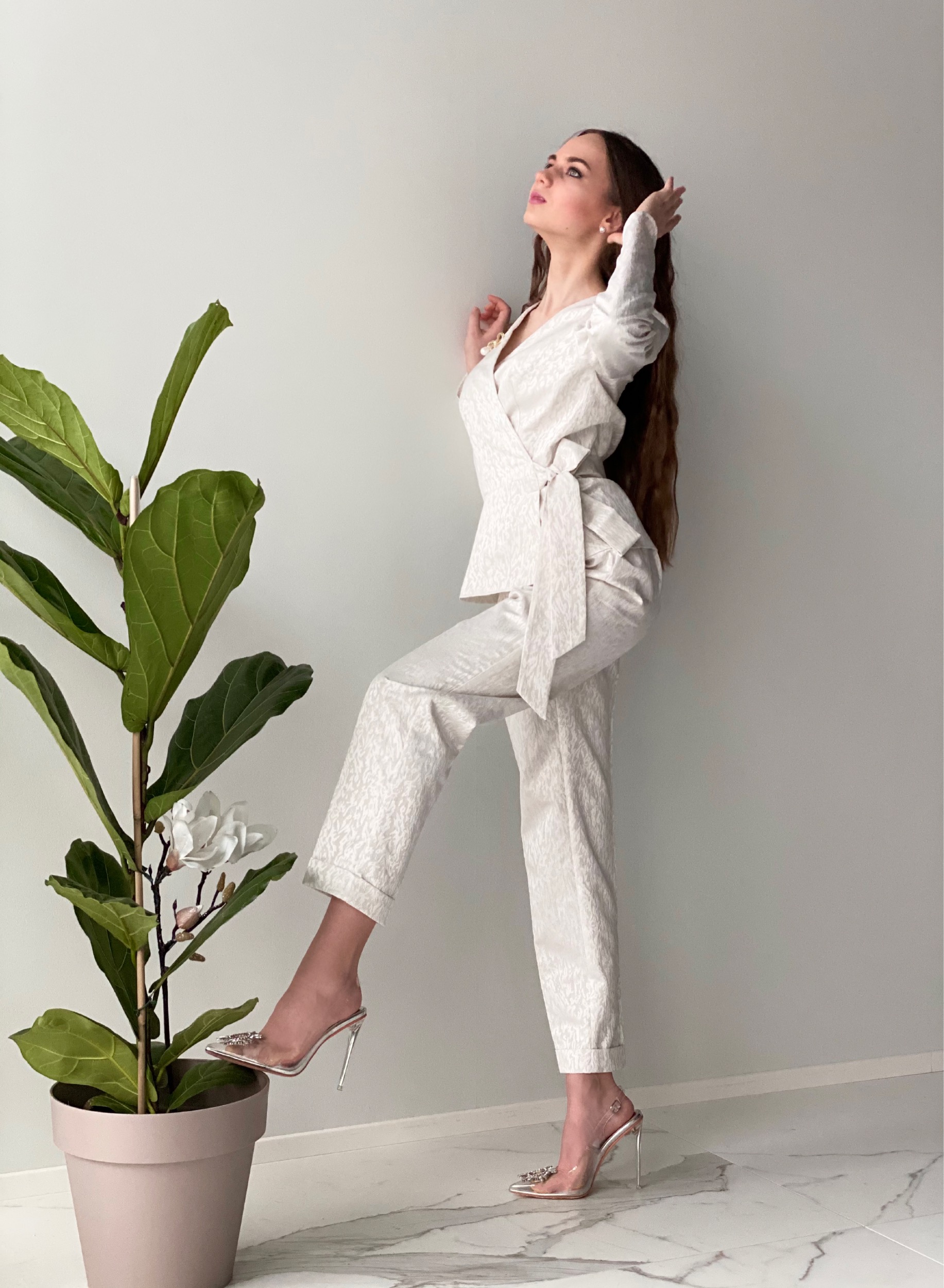 Pearl white costume