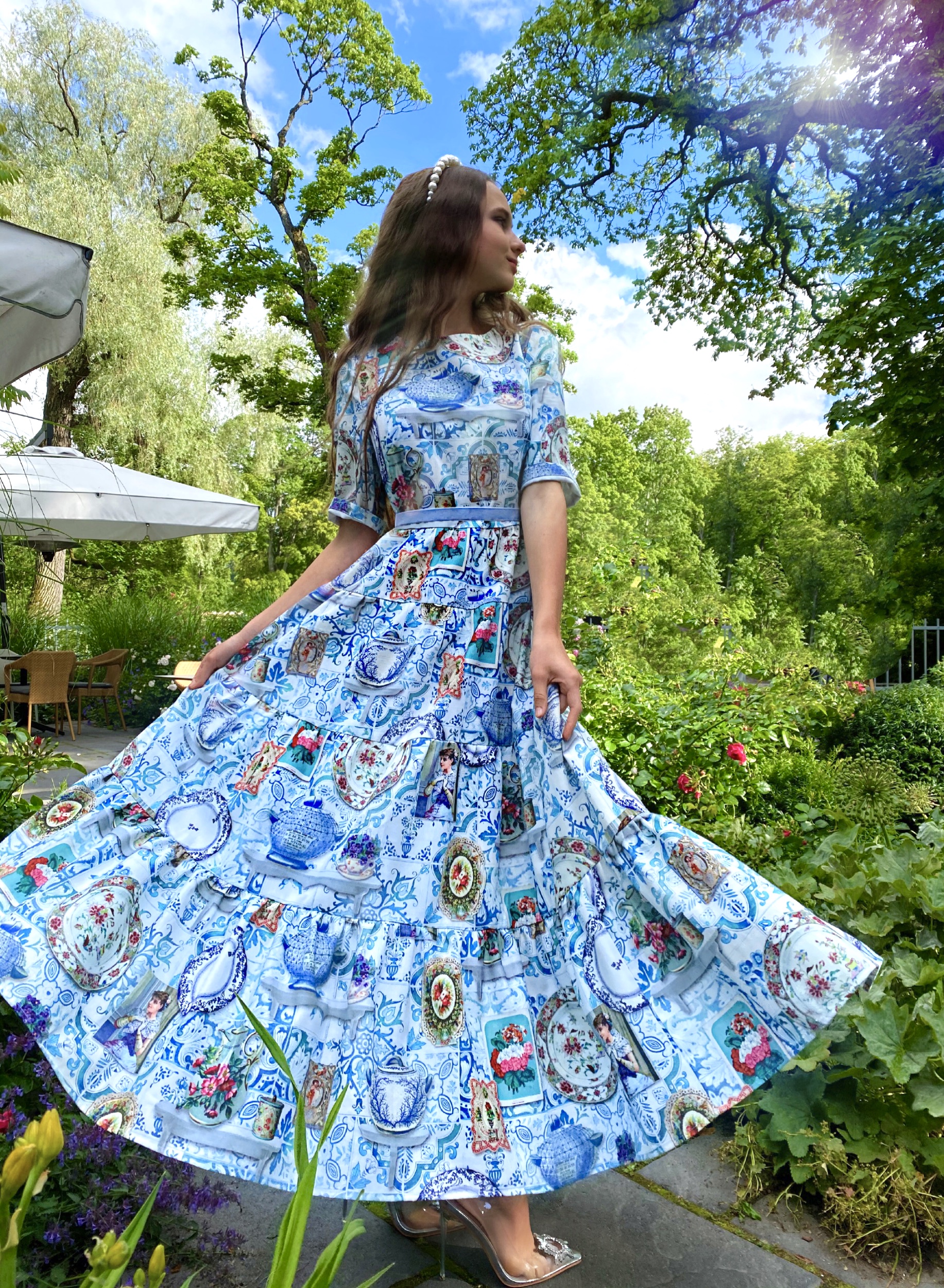 Porcelain fairytale dress with belt