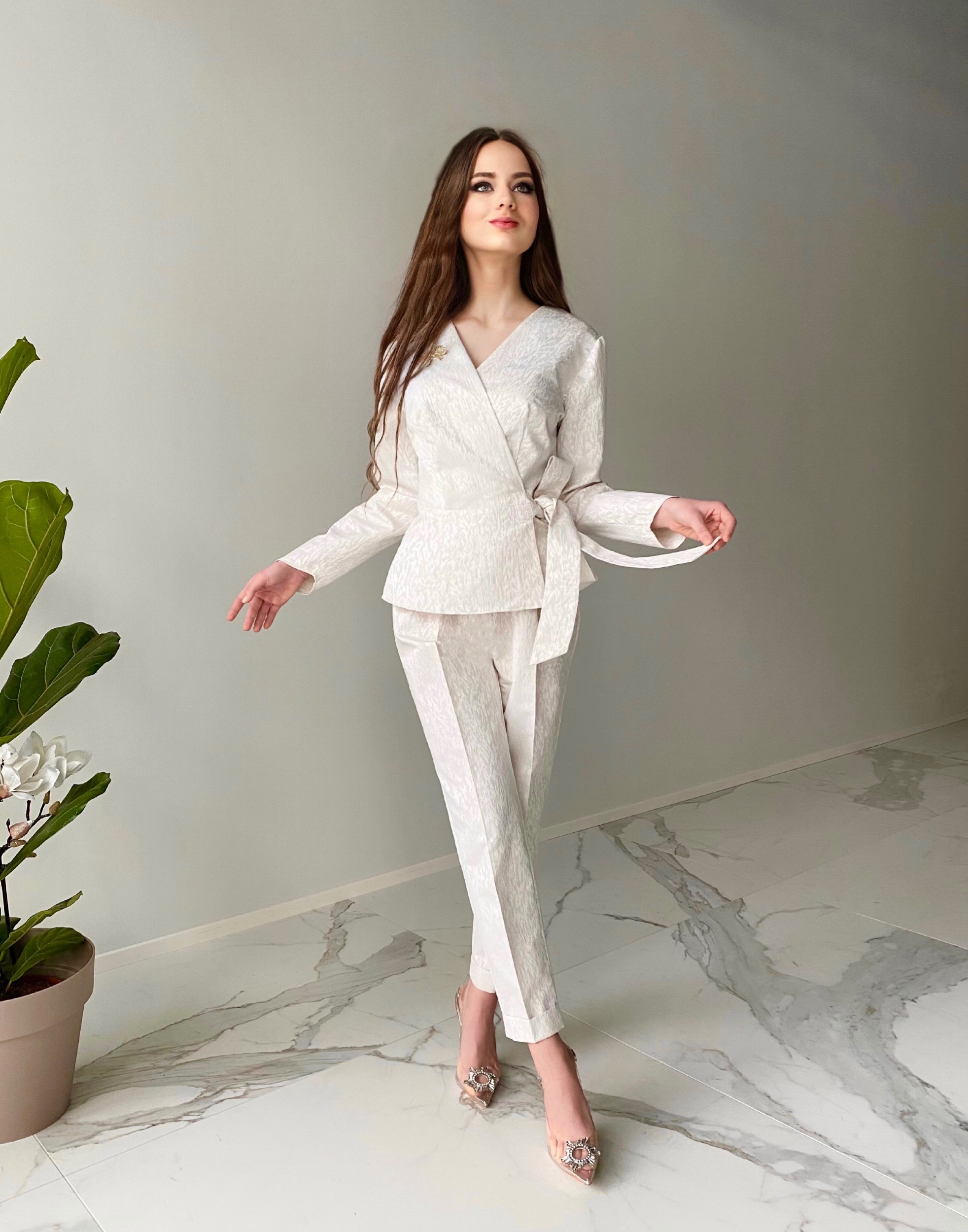 Pearl white costume