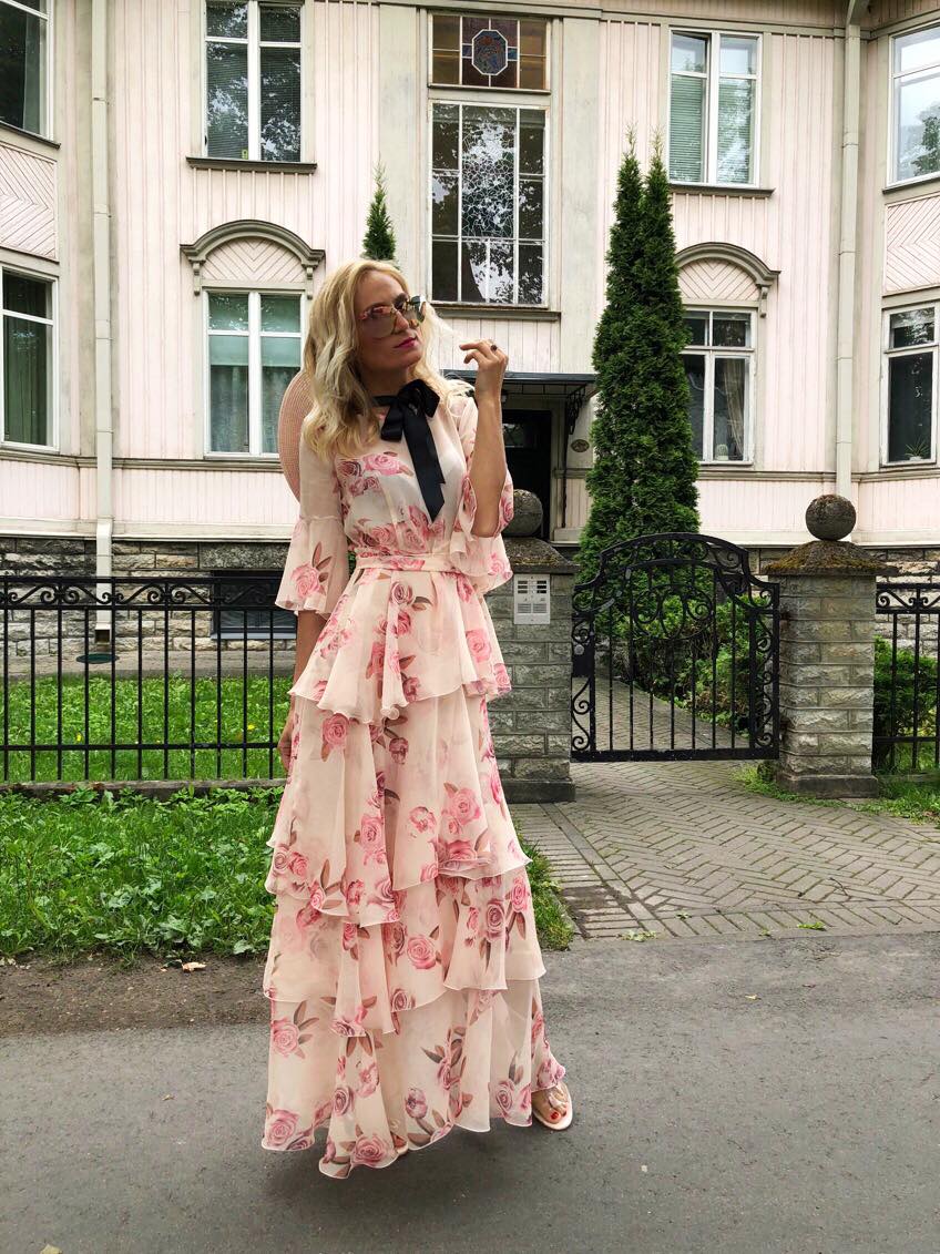 Soft roses dress