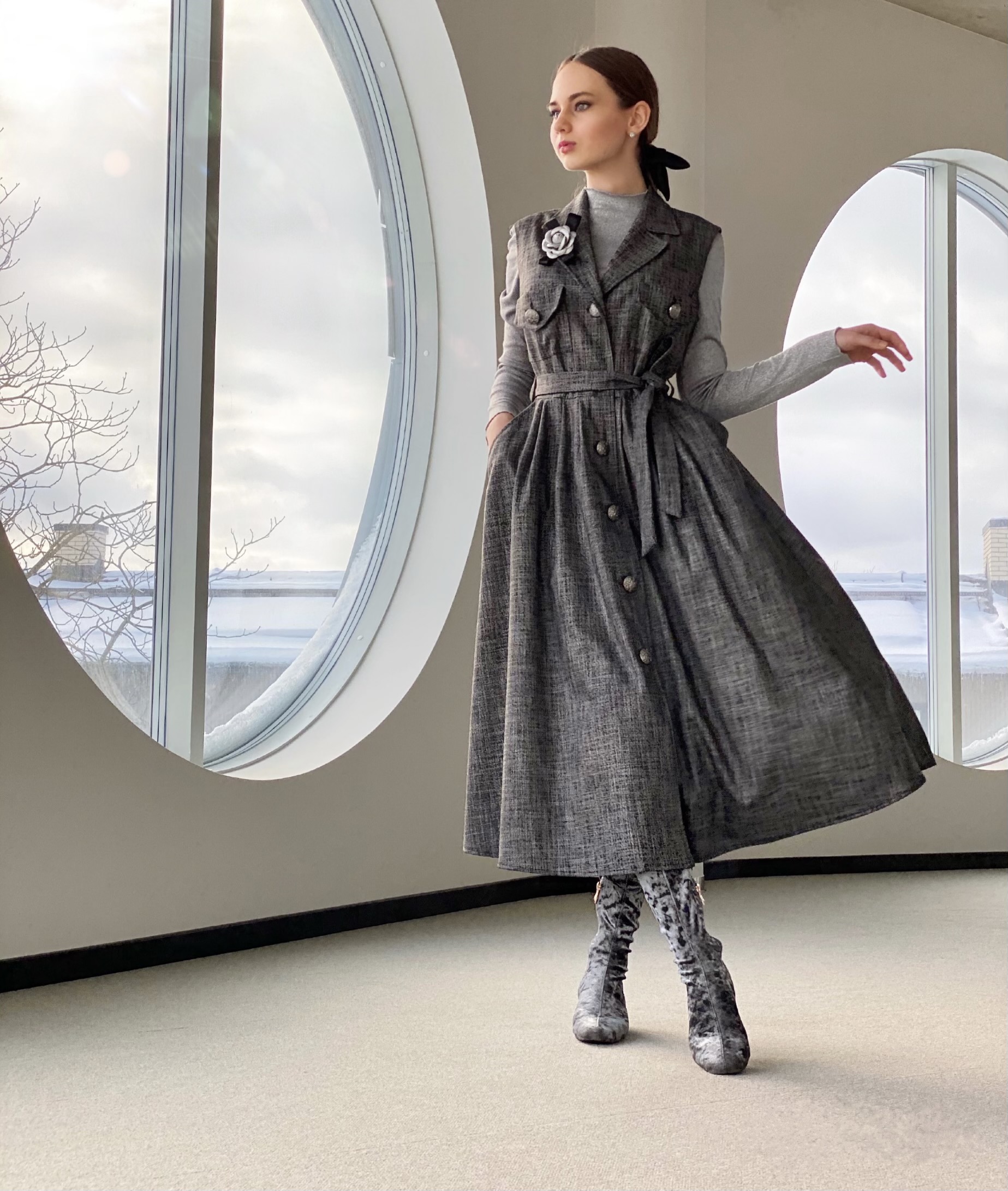 Grey classy dress with buttons