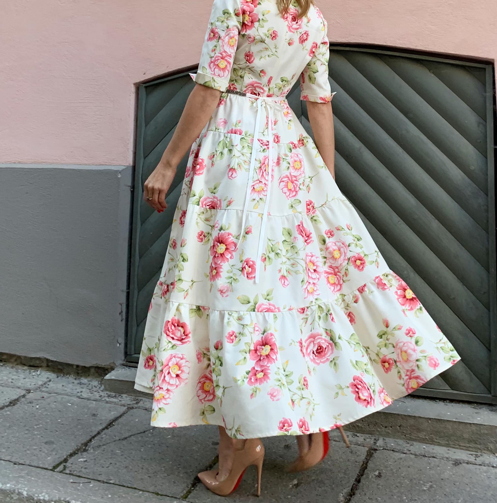 Rose garden dress