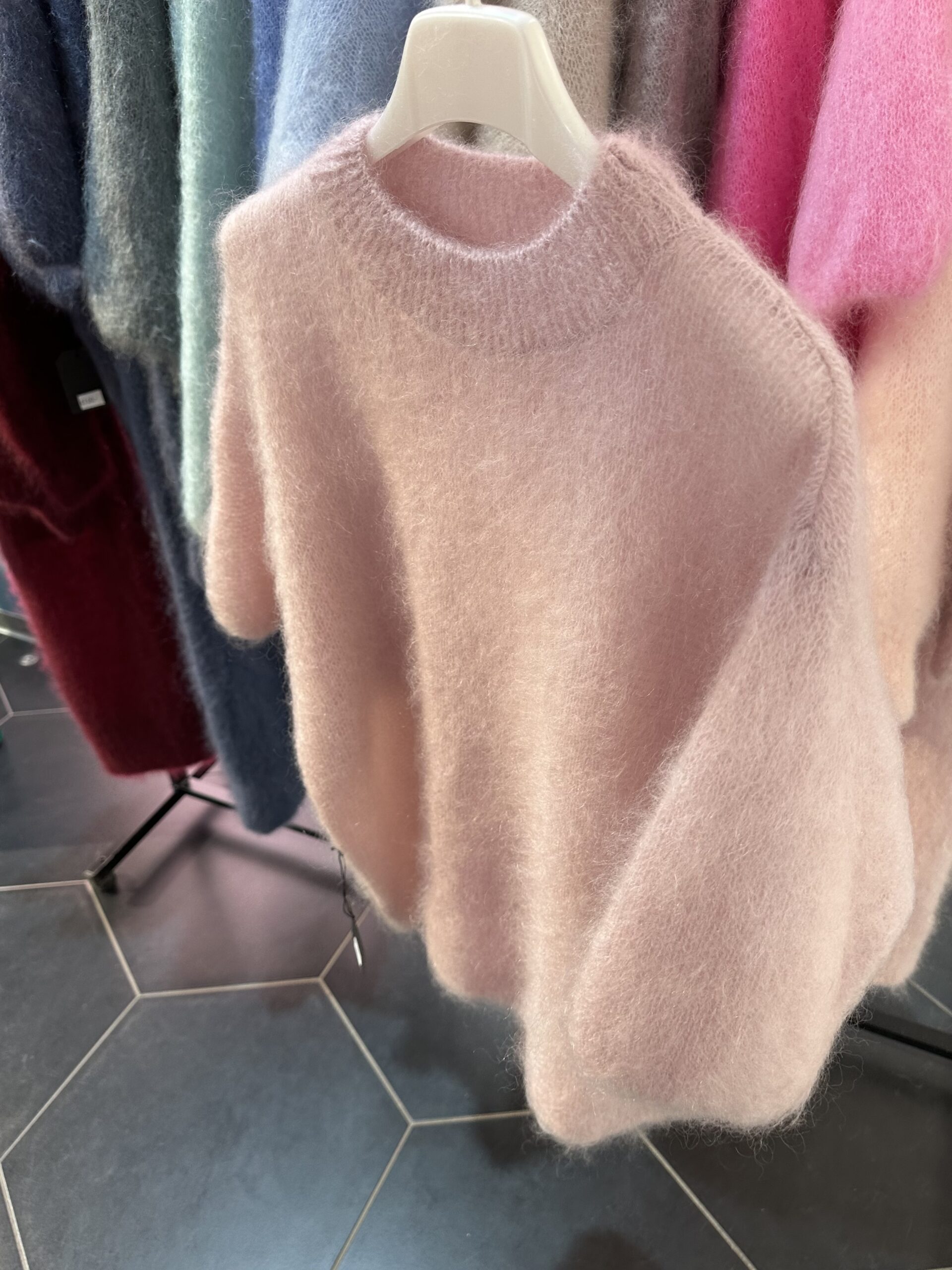 Sweater kid mohair 81%