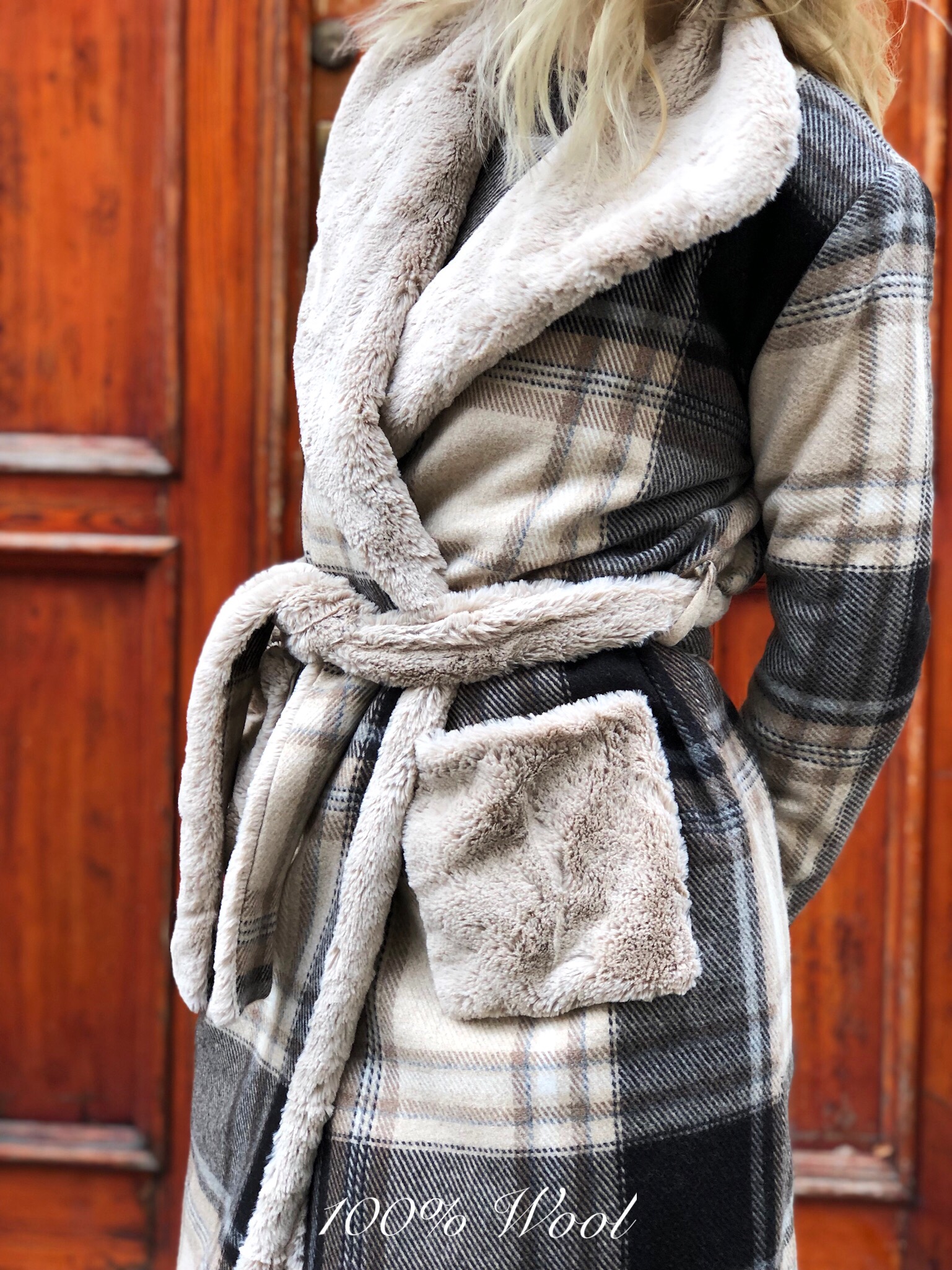 Wool square pattern coat with eco fur lining