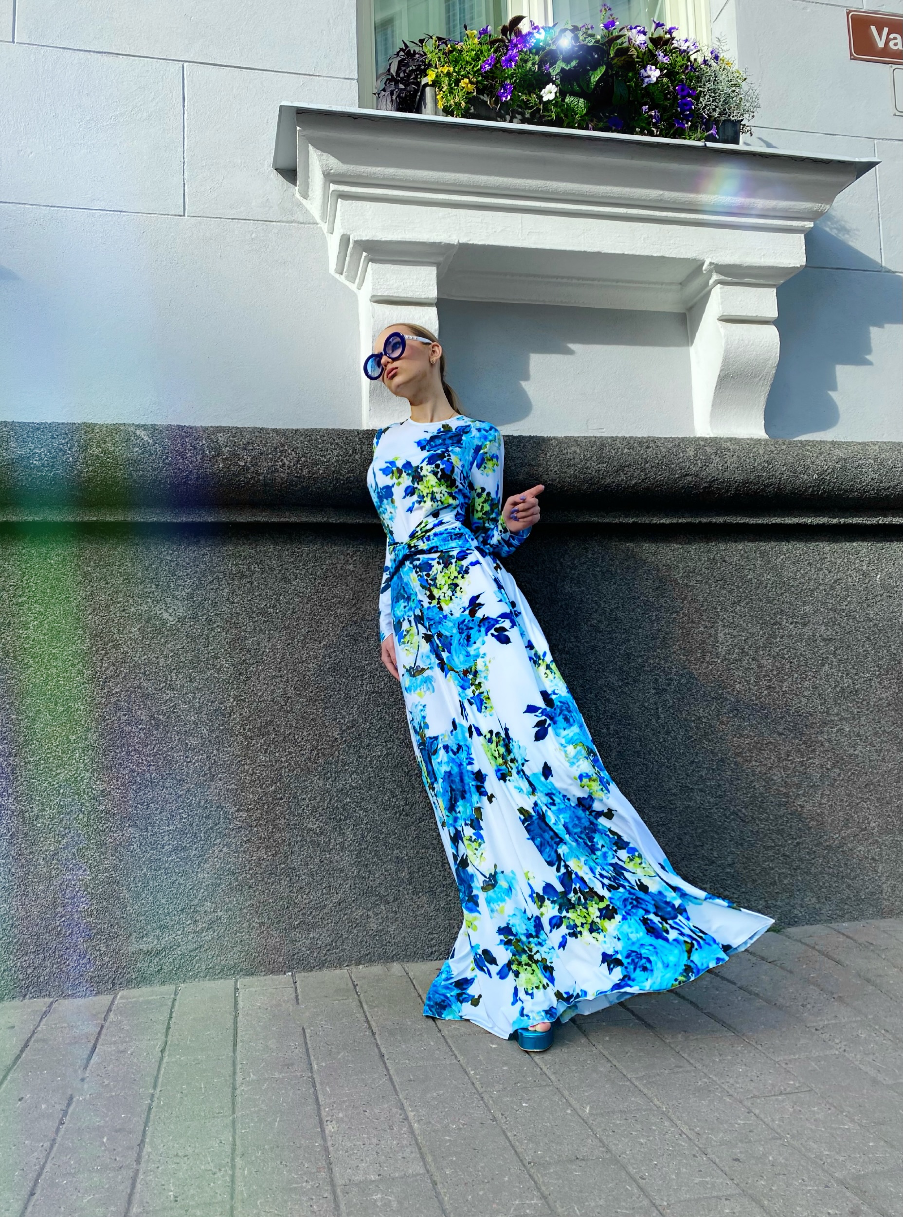 Blue flower painting long dress