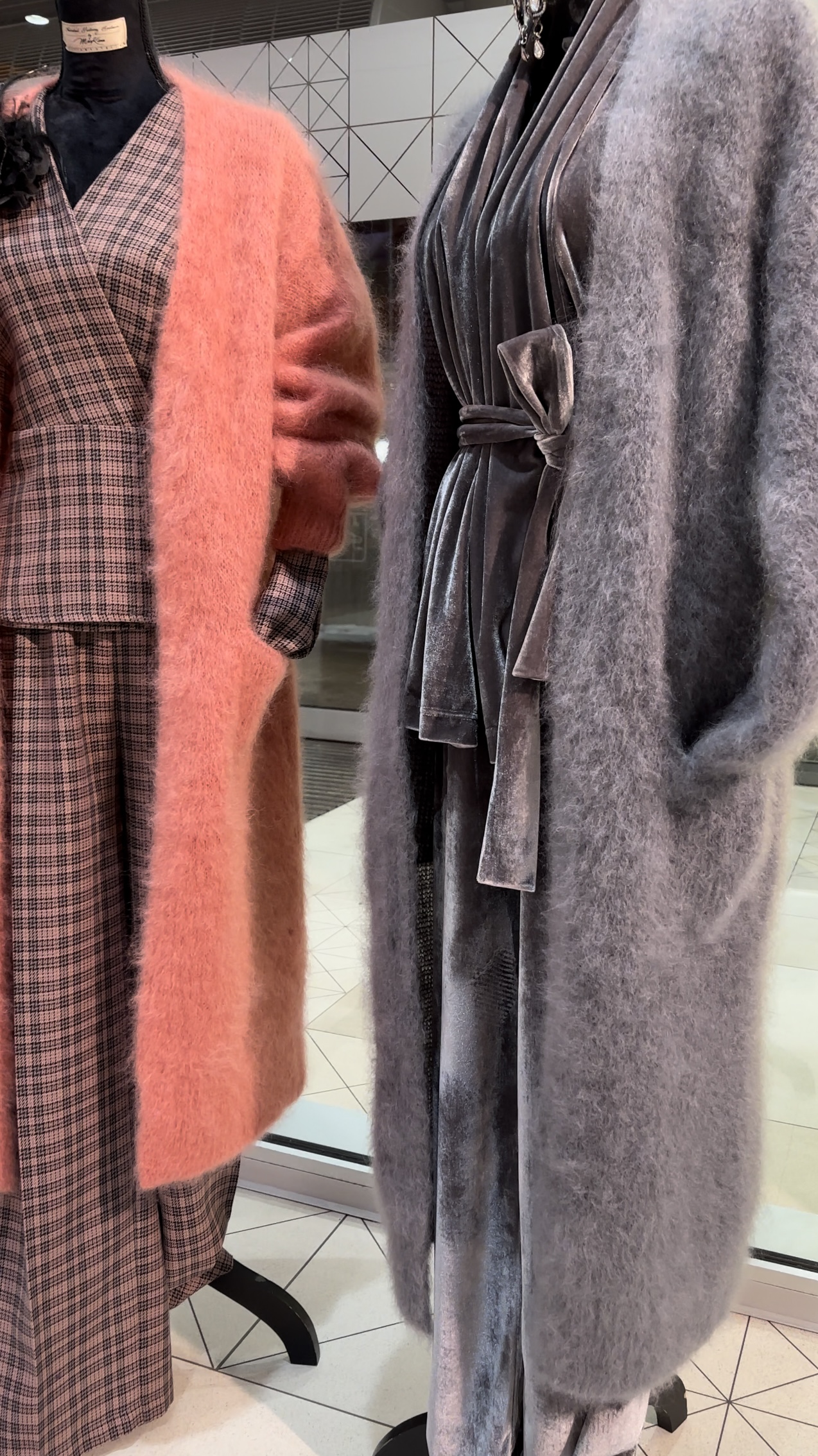 Incredibly Soft and Warm long Cardigan (120cm). Natural wool 81% Kid Mohair.