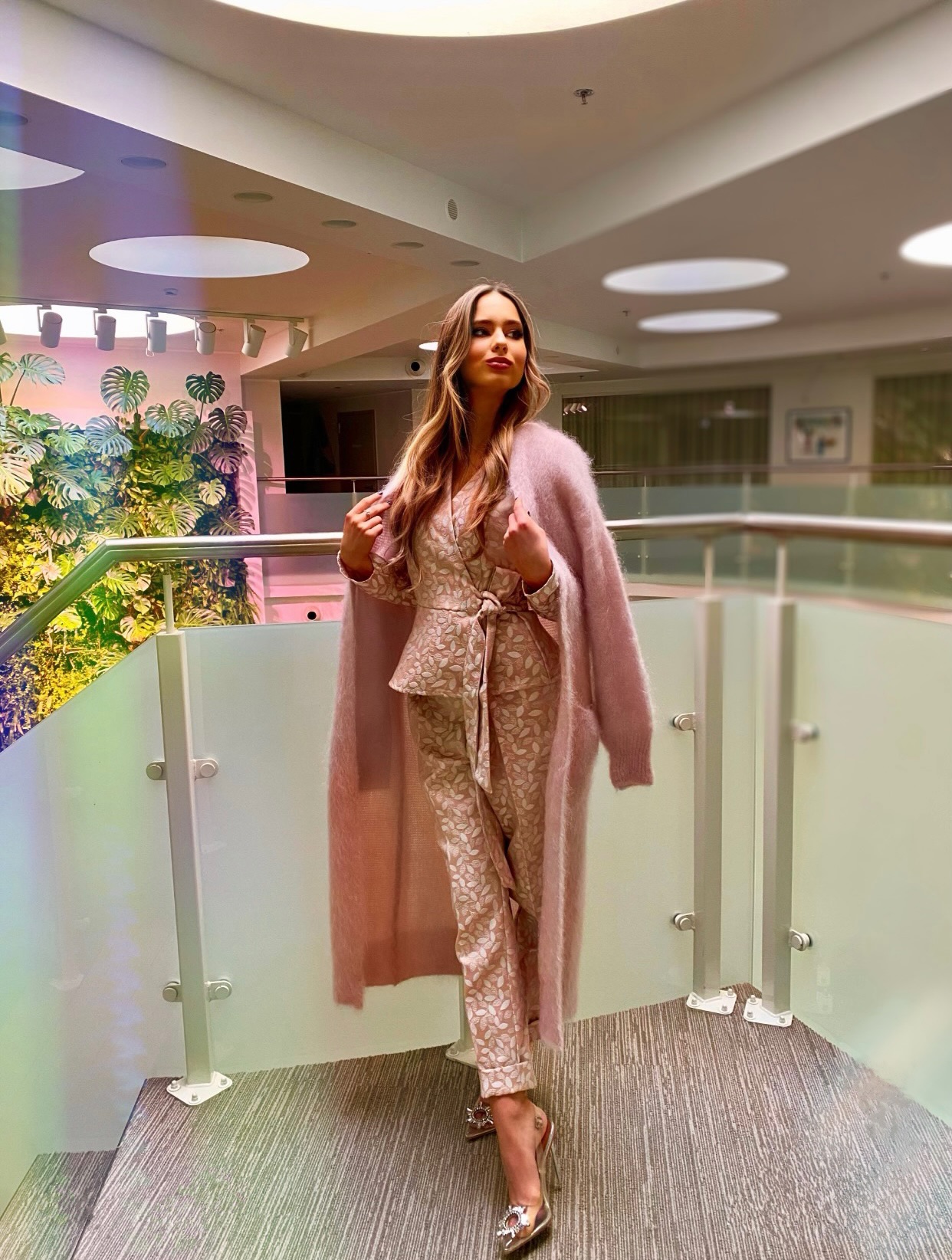 Blush rose leaves costume