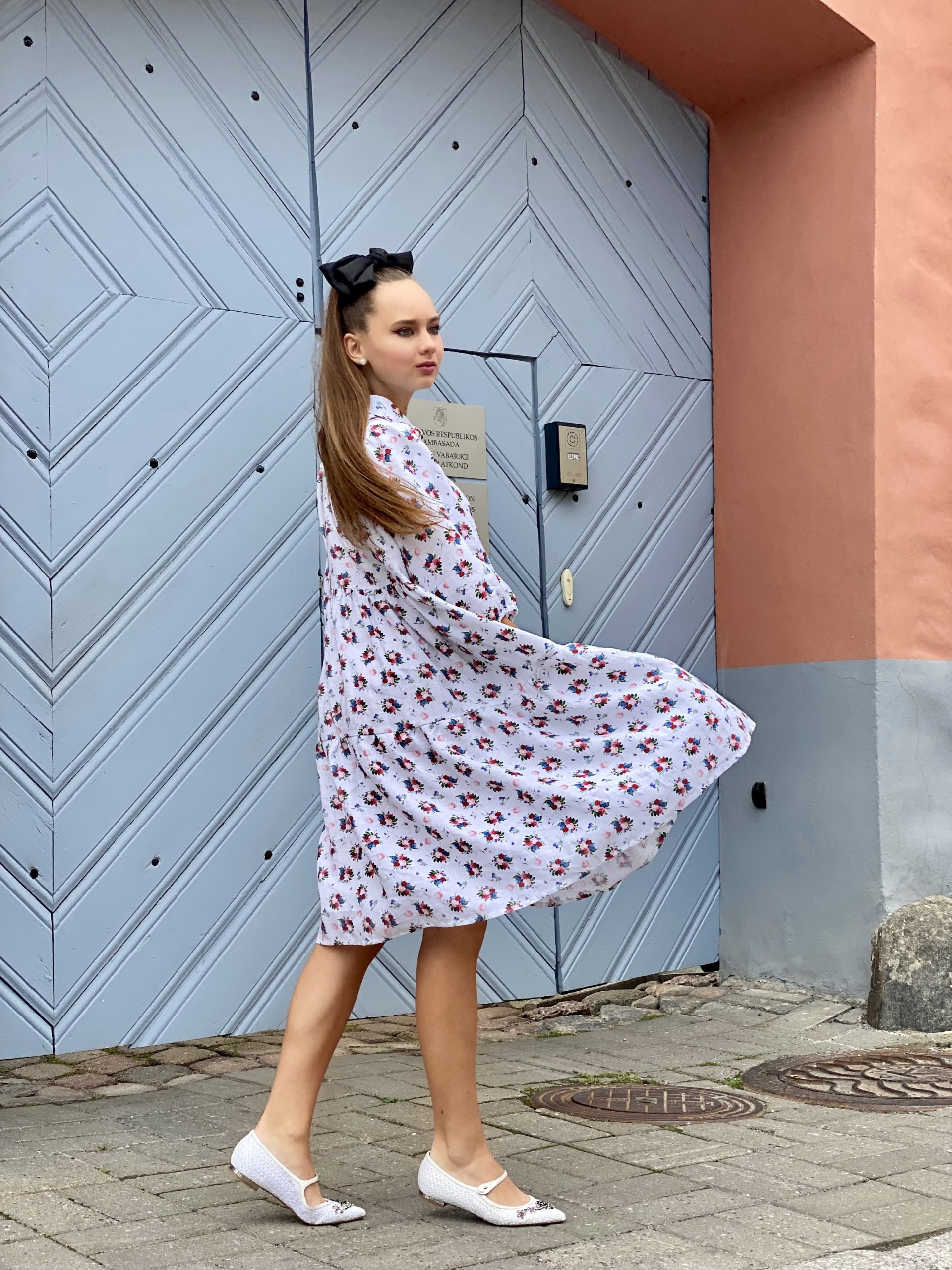 White with flowers volan dress