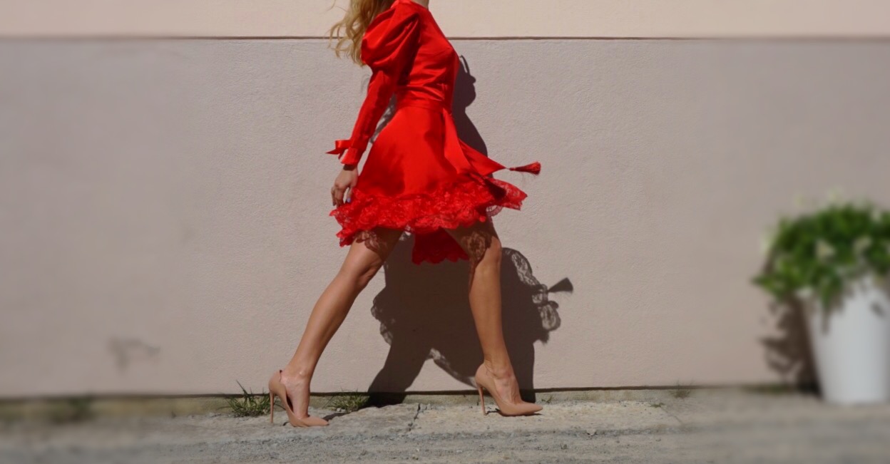 Hot red