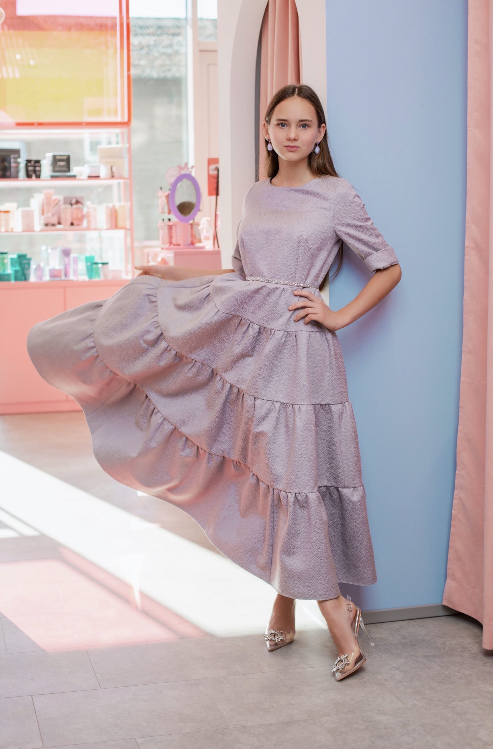 Tender purple dress with belt