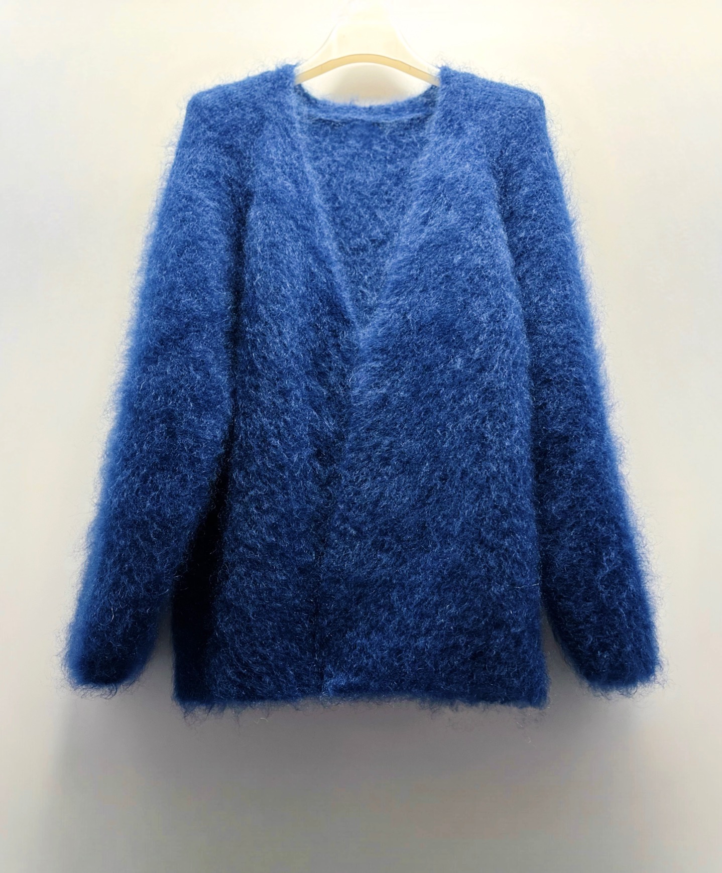 INCREDIBLY SOFT AND WARM Juicy Blue CARDIGAN. NATURAL WOOL 81% KID MOHAIR